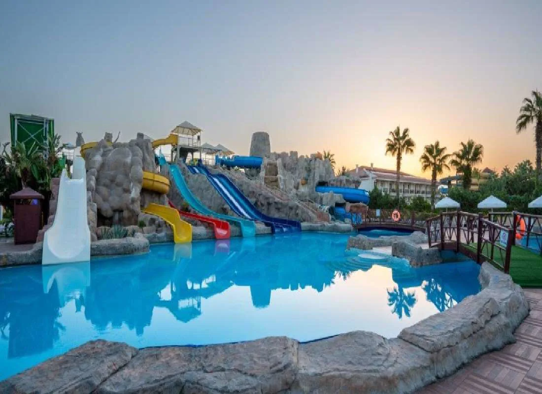 Selectum Family Resort Side vh. Silence Beach