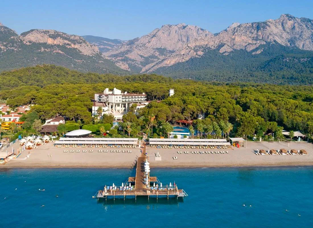 Seven Seas Hotel Life 2