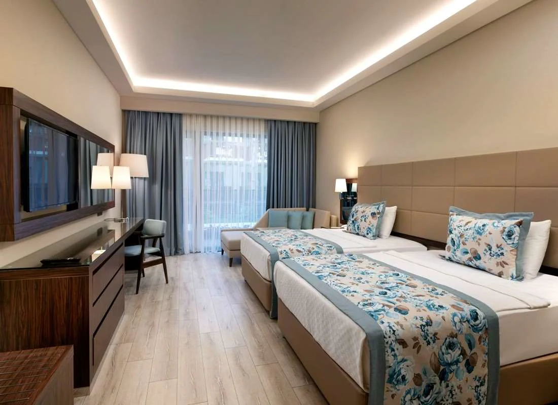 Seven Seas Hotel Life 4