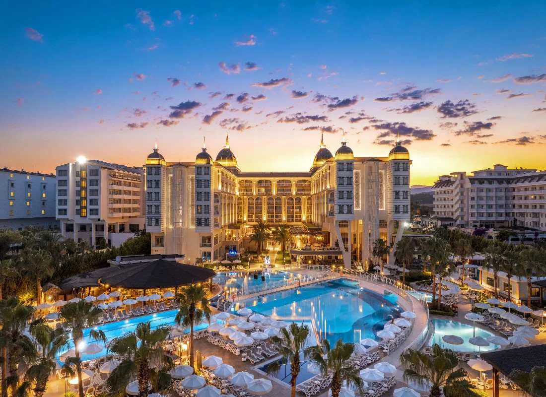 Kirman Sidera Luxury & Spa vh. Club Sidera