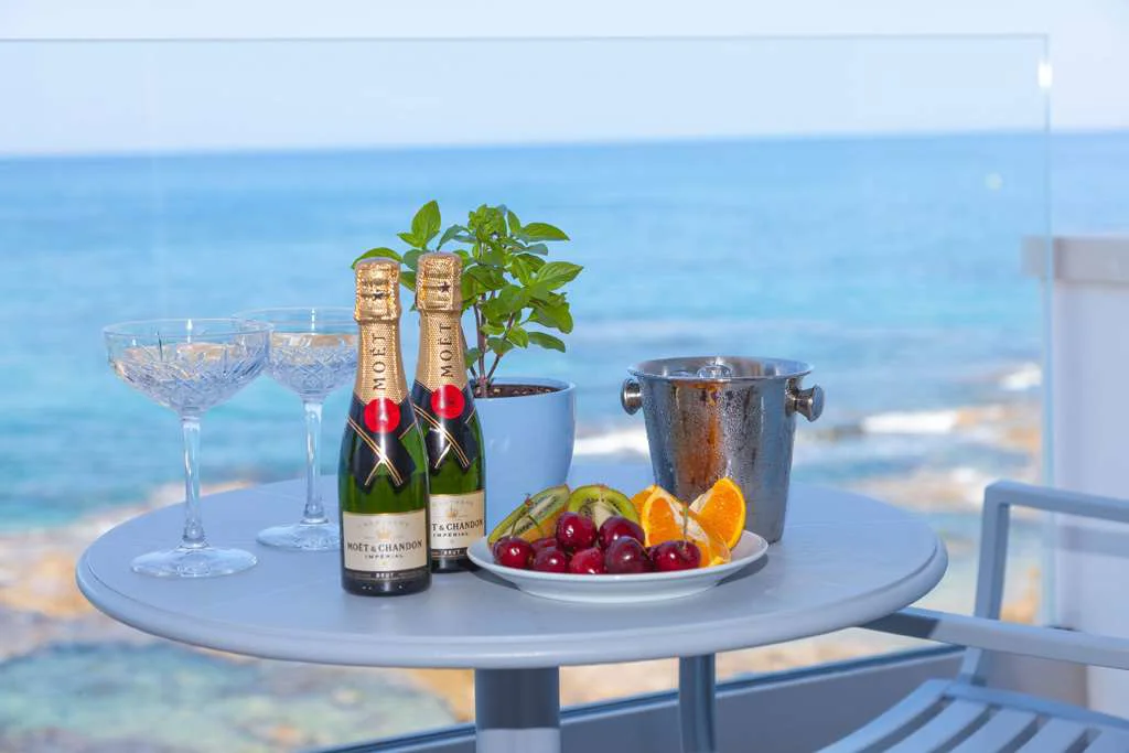 Serenity Blue Hotel KRETA 2