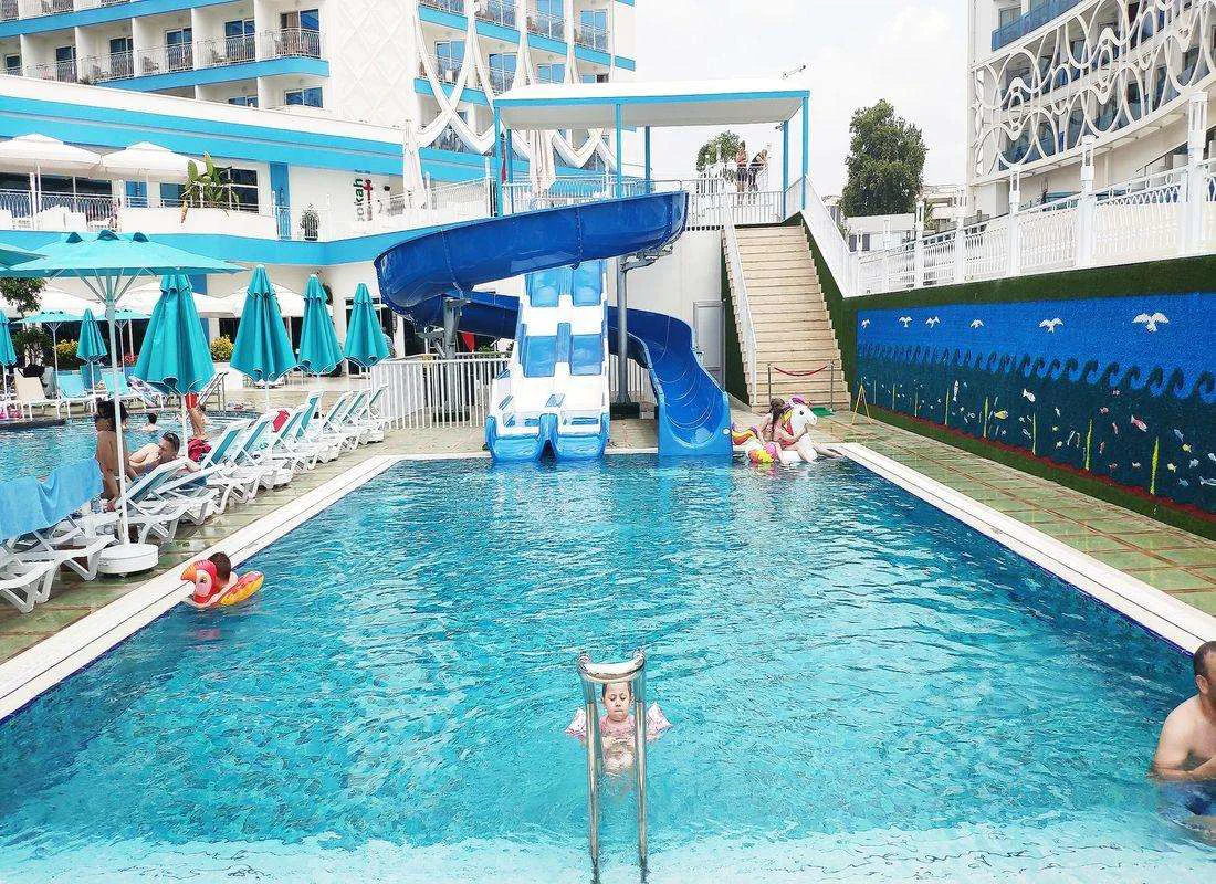 Granada Luxury Beach 5