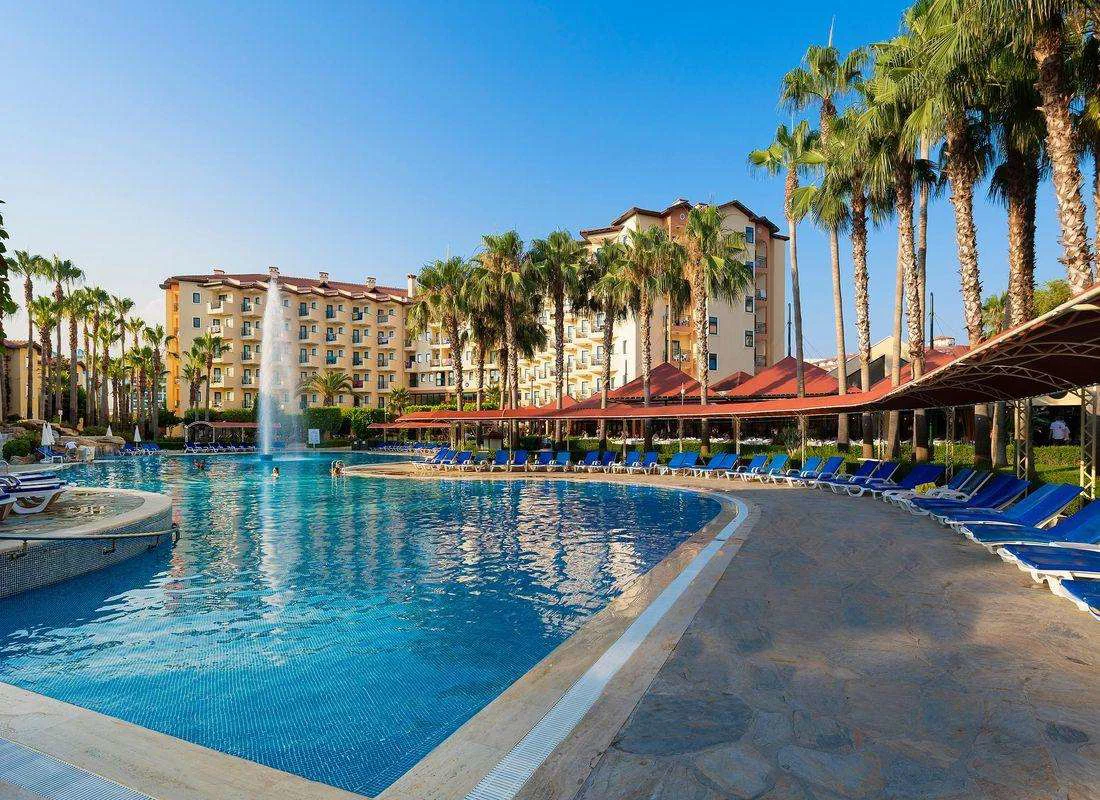 Miramare Queen Side 3