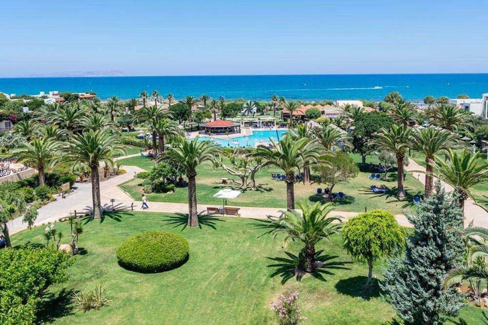 Anissa Beach & Village Hotel 3