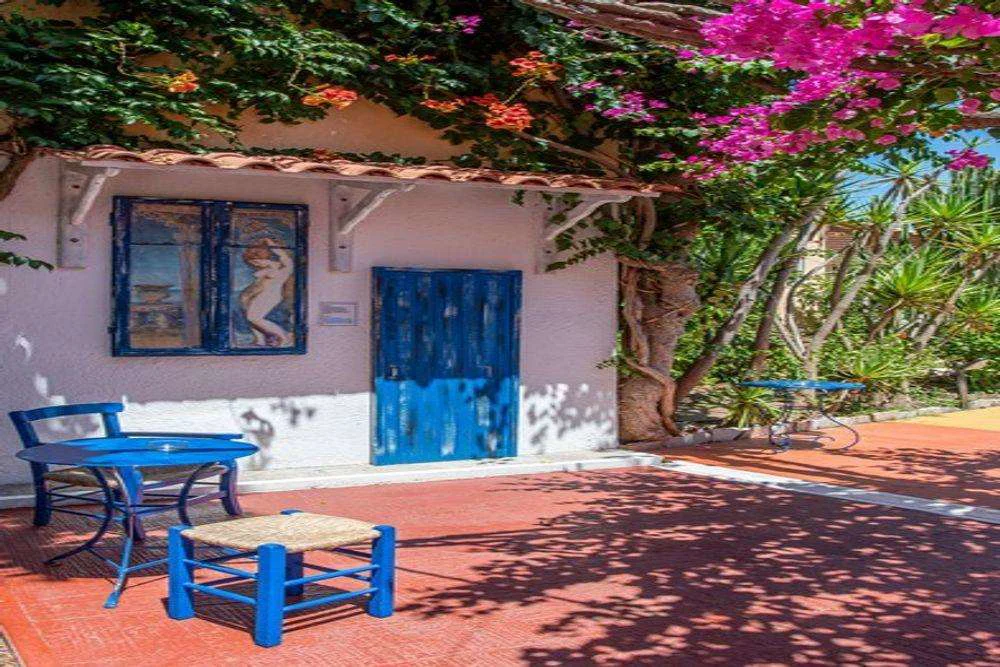 Anissa Beach & Village Hotel 5