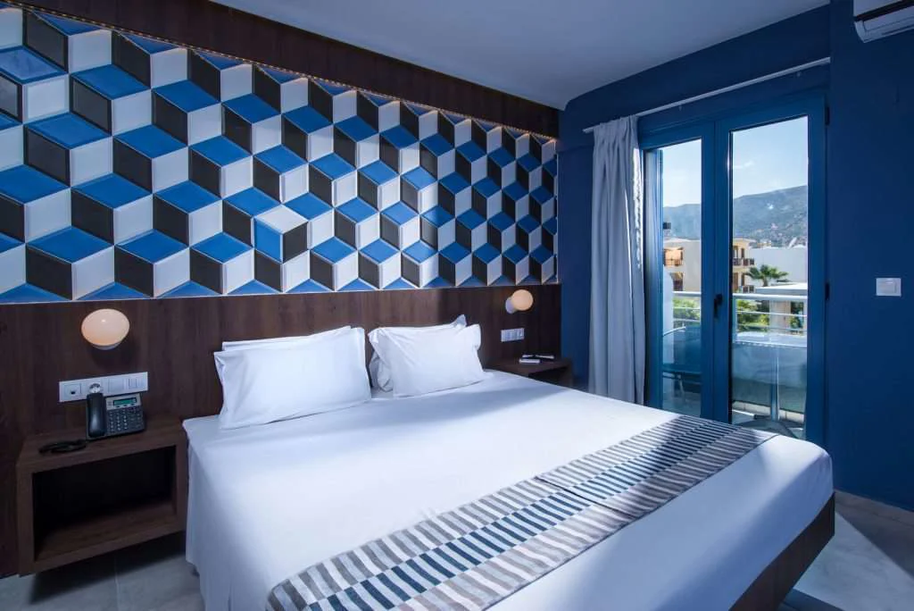 Compass Stalis Beach 5