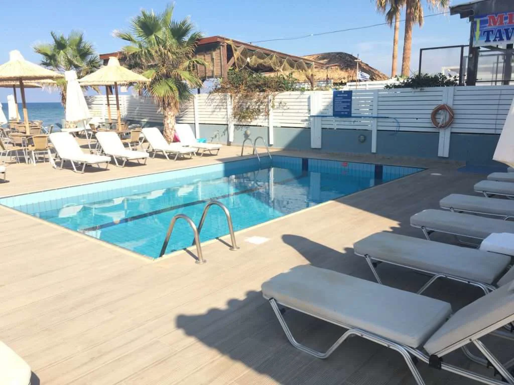 Compass Stalis Beach 3