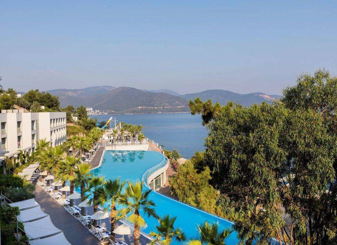 Blue Dreams Resort and Spa 2