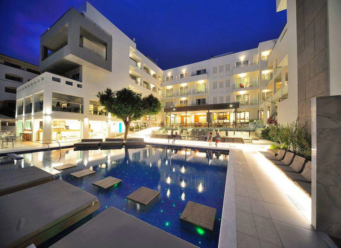 Atrium Ambiance Hotel