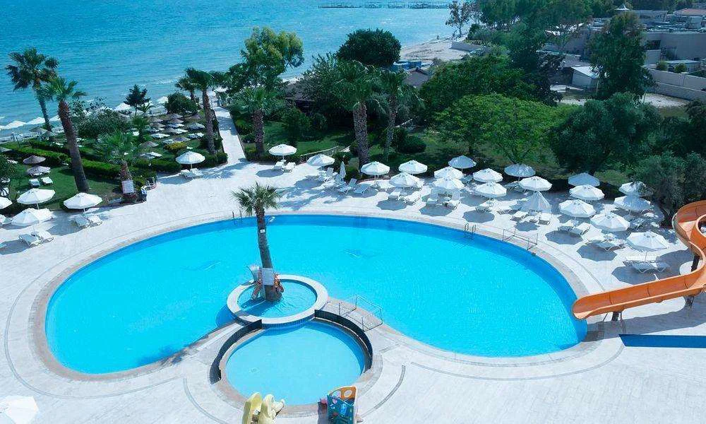 The Holiday Resort 2