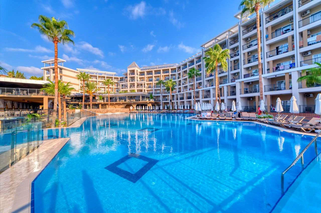 Seven Seas Palmeras Bay 3