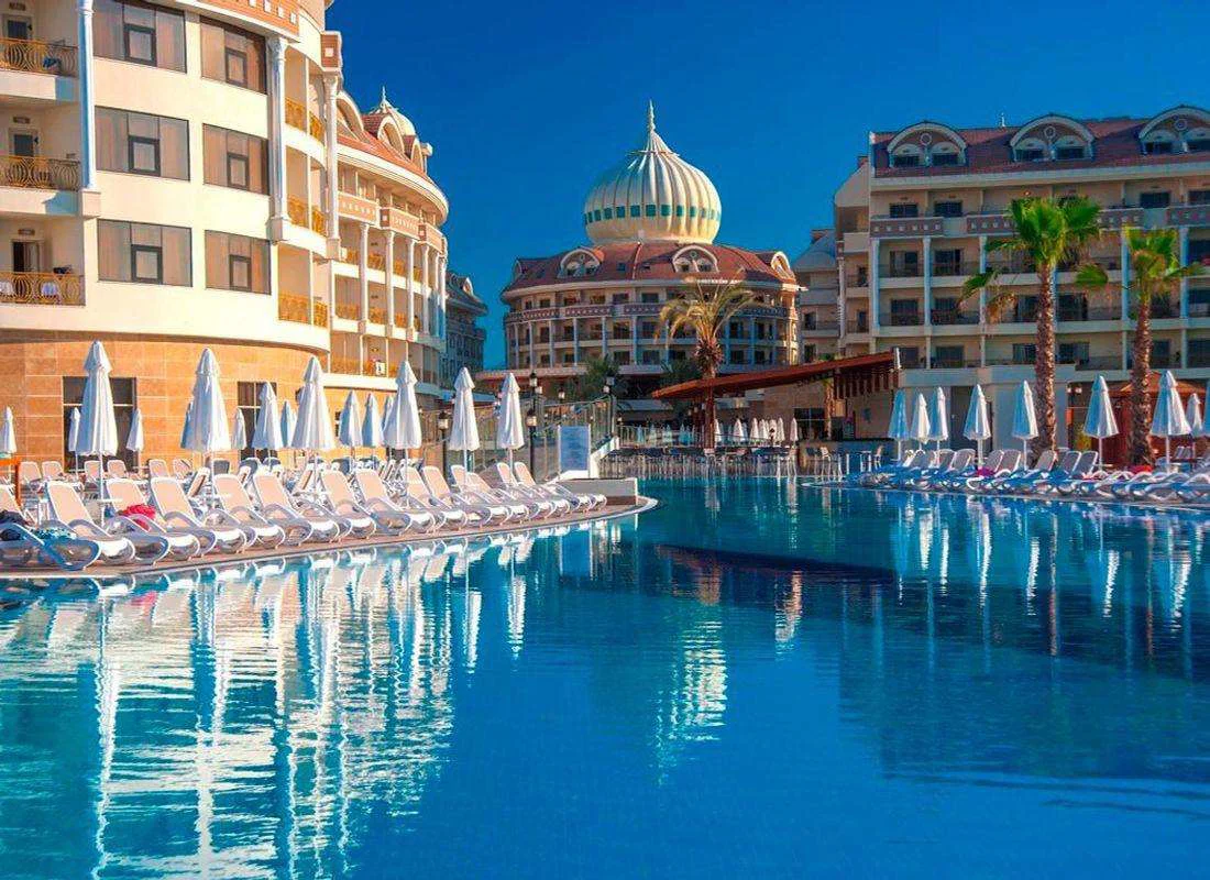 Kirman Belazur Resort & Spa