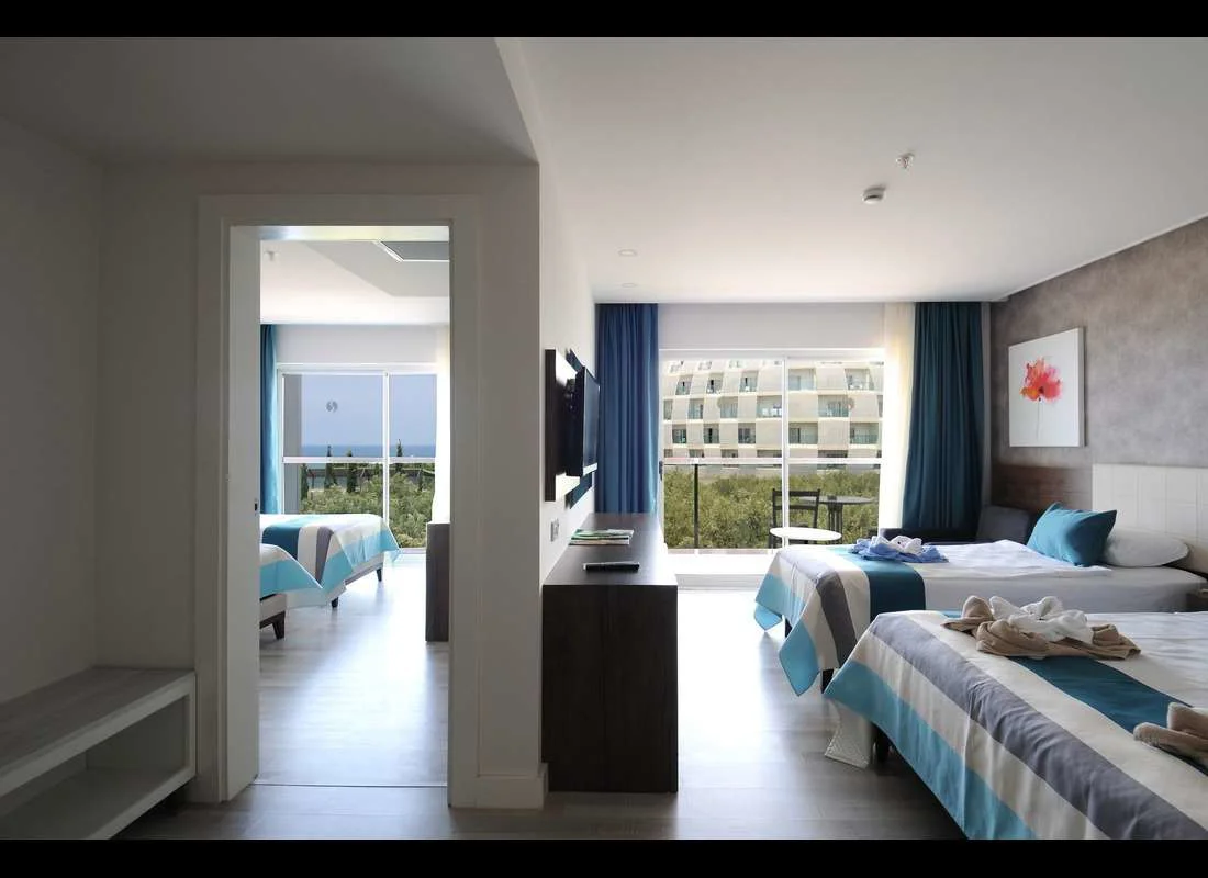 Lonicera West vh. Gold Island Family ALANYA 5