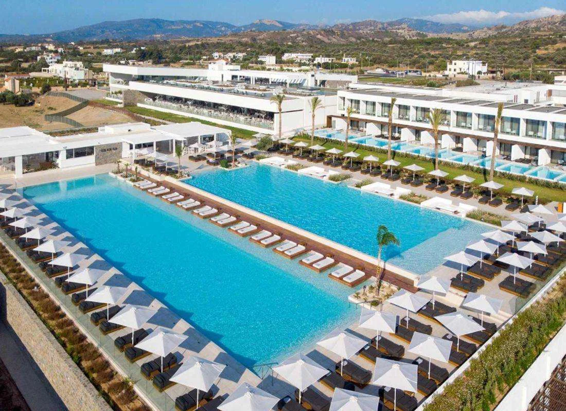 Gennadi Grand Resort Hotel