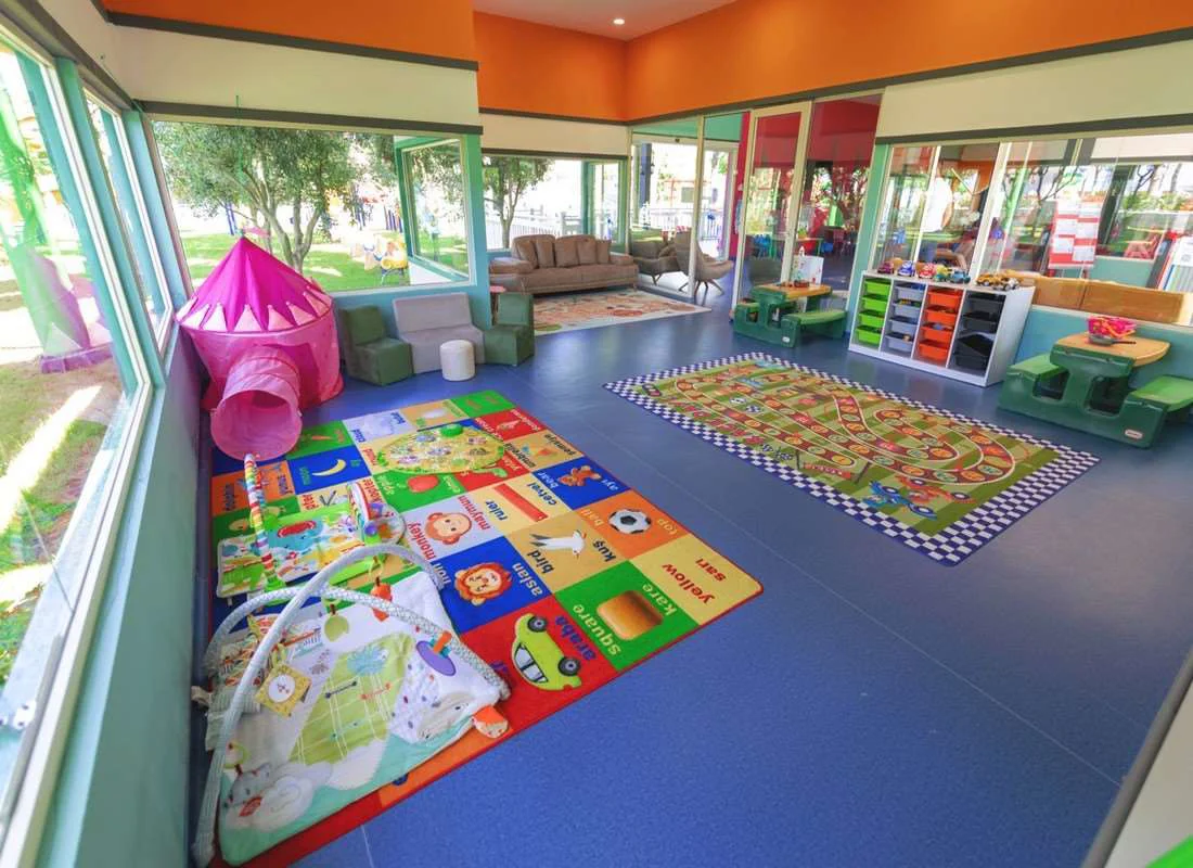 Crystal Centro Pearl Collection 4