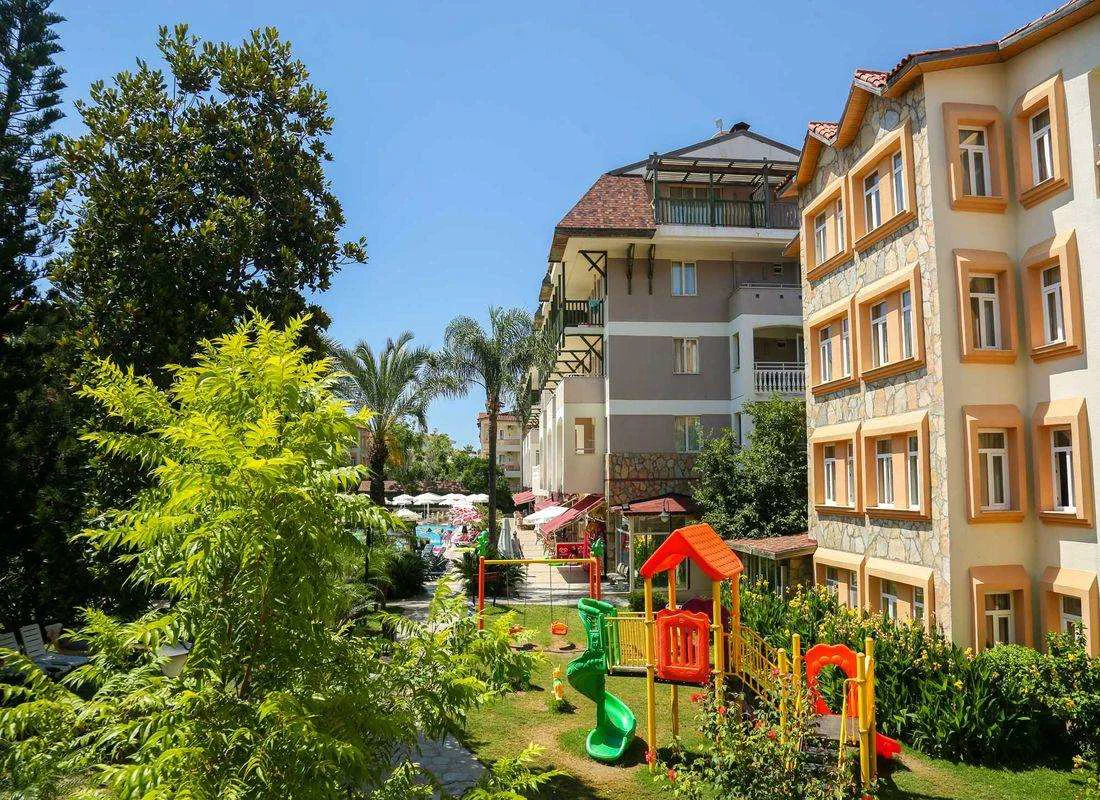 Side Village Family Suite 4