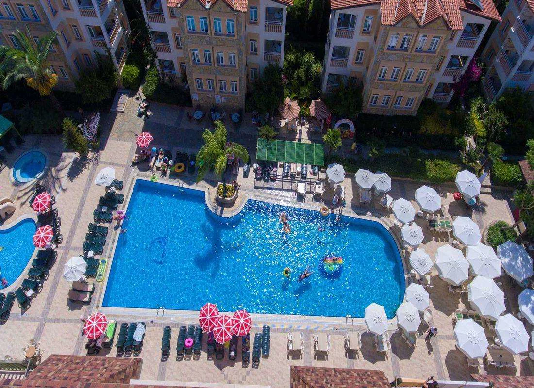 Side Village Family Suite