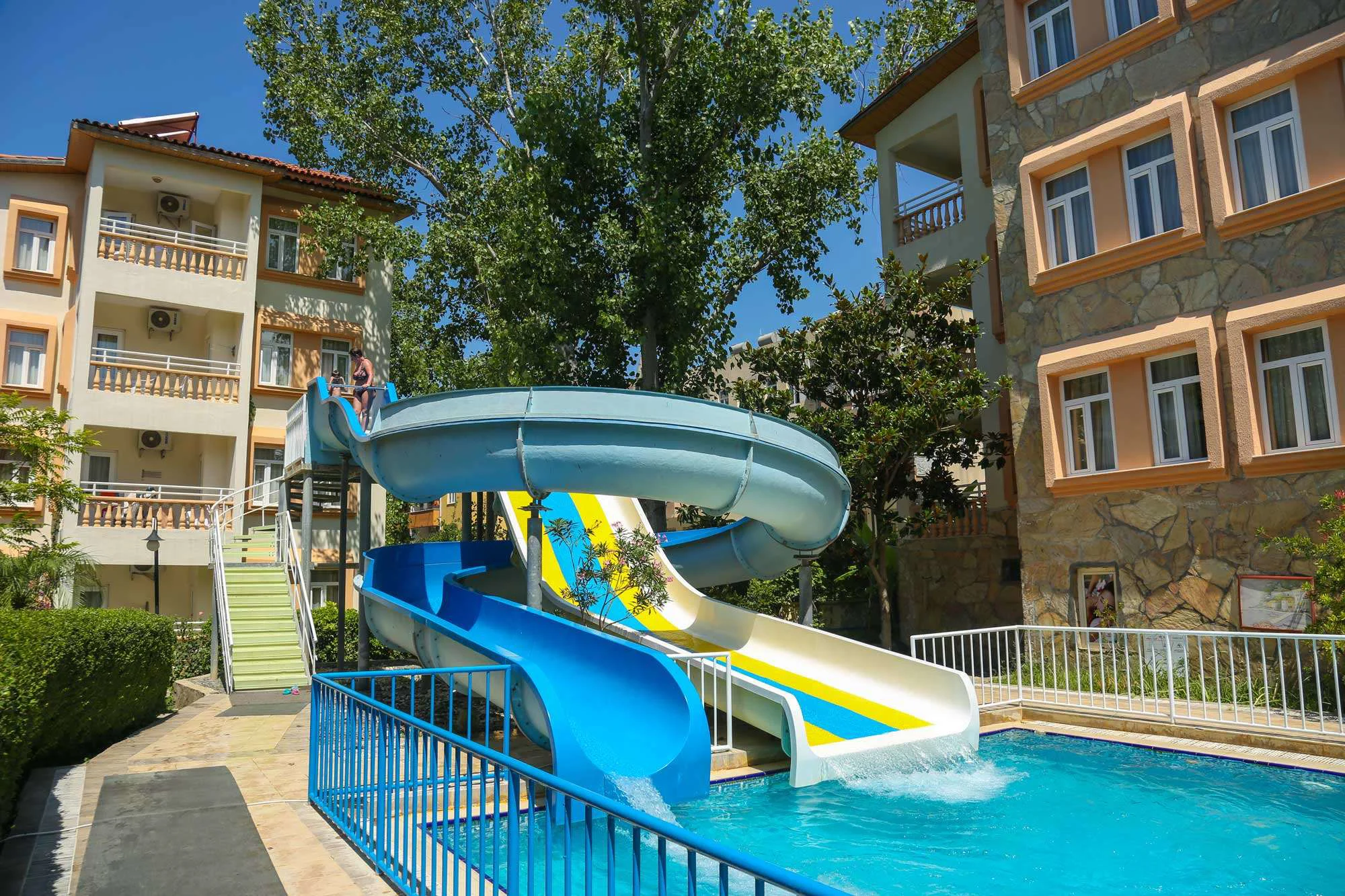 Side Village Family Suite 2