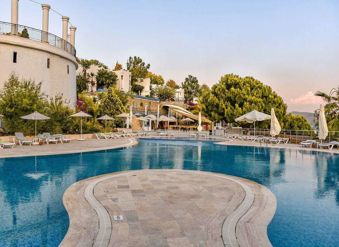 Bodrum Bay Resort  vh. Club Virgin 4