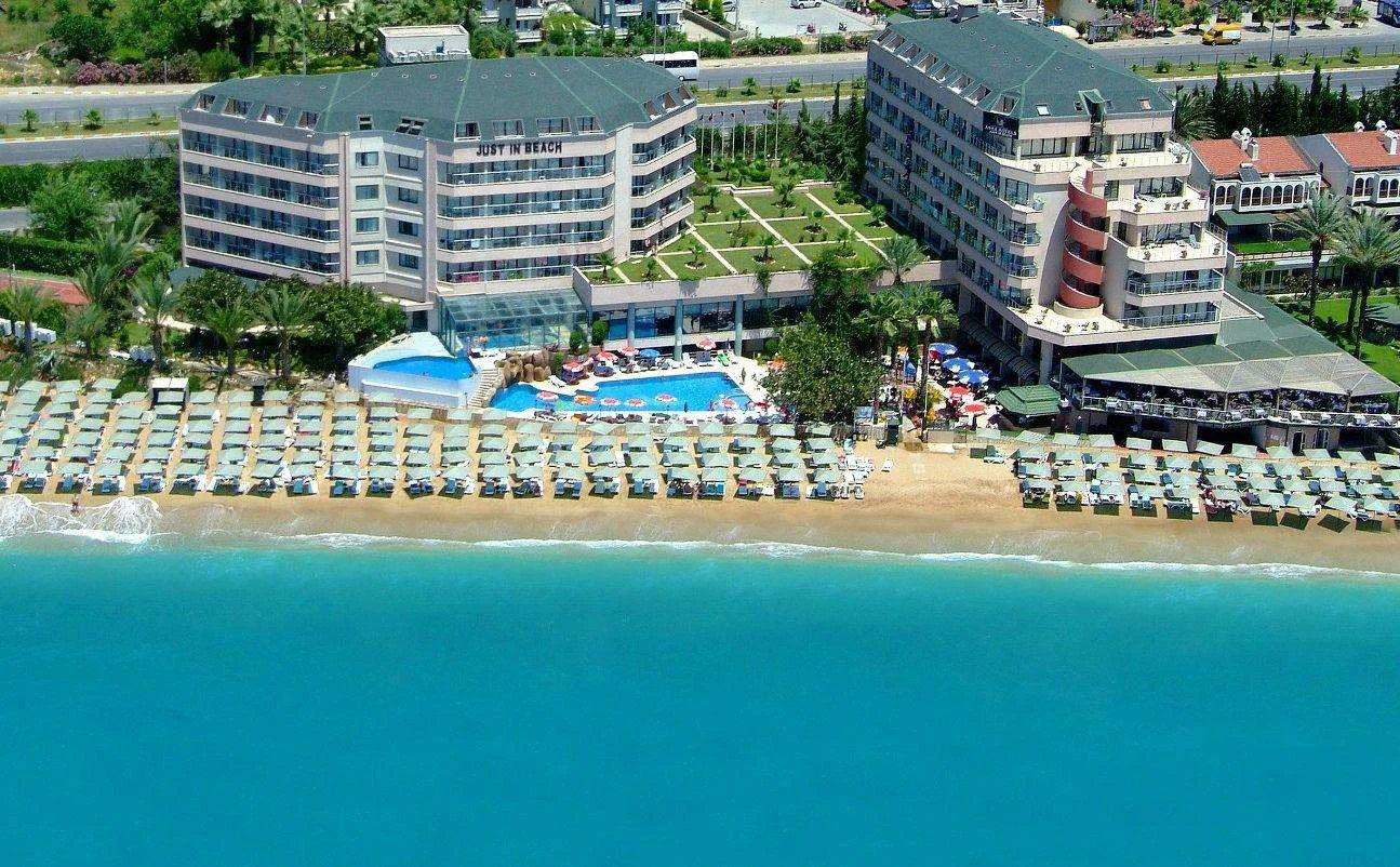 Aska Just In Beach Hotel