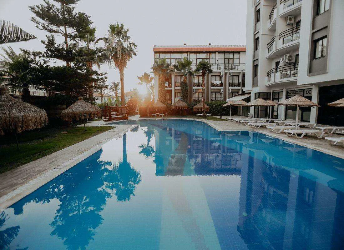Piril Hotel CESME 2