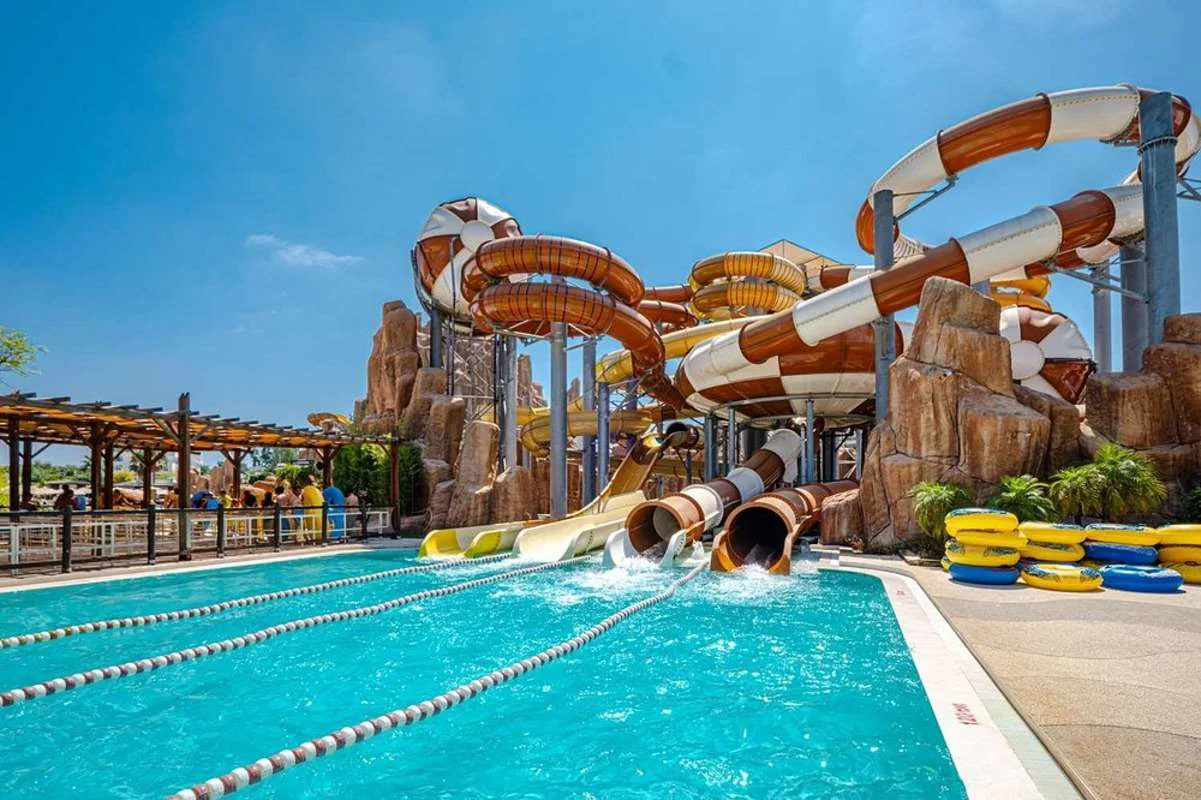 The Land of Legends- Nickelodeon Hotel 2