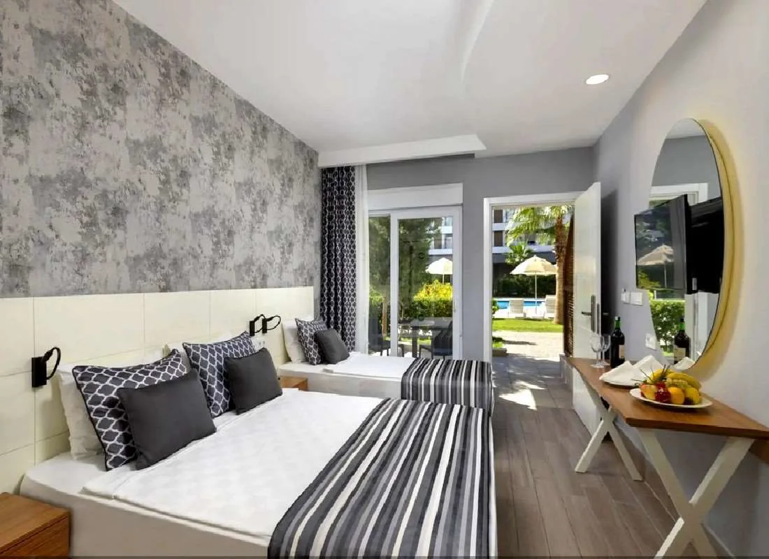 Greenwood Suites Resort Hotel 5