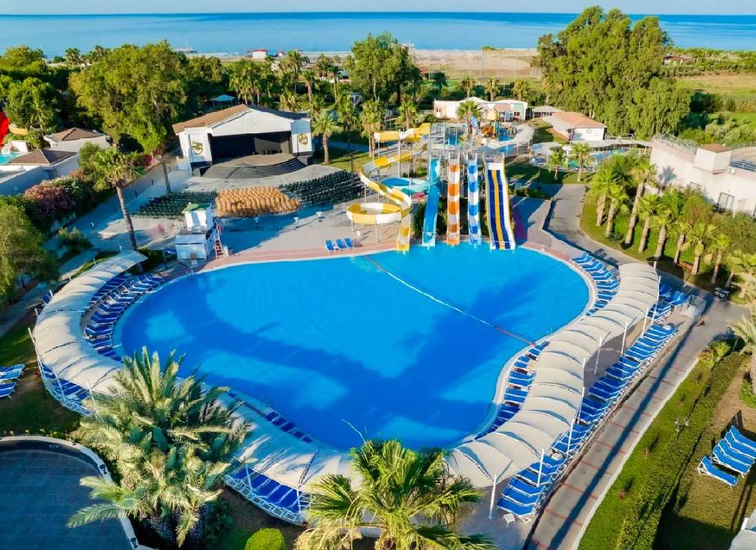 Asteria Family Resort Side vh. Euphoria Palm 5