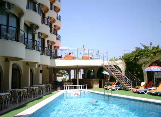 Ozcelik Hotel KUSADASI  5