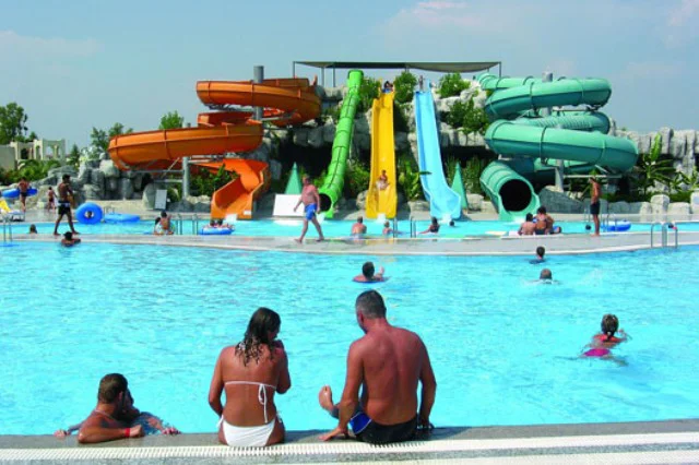 VON Resort Golden Coast 5