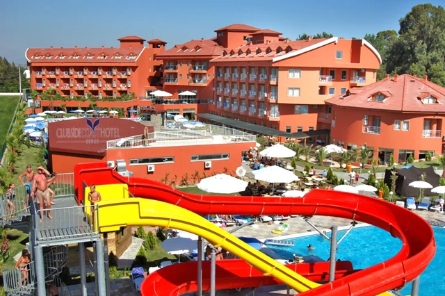 Club Side Coast Hotel 5