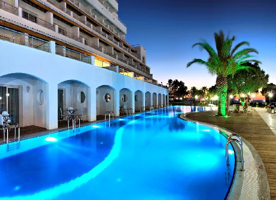 Batihan Beach Resort Hotel 2