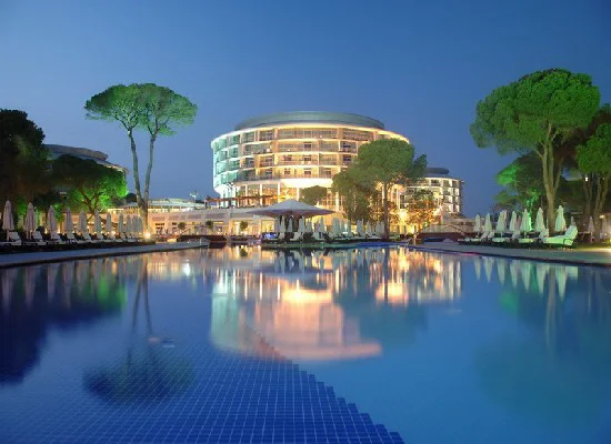 CALISTA LUXURY RESORT HOTEL