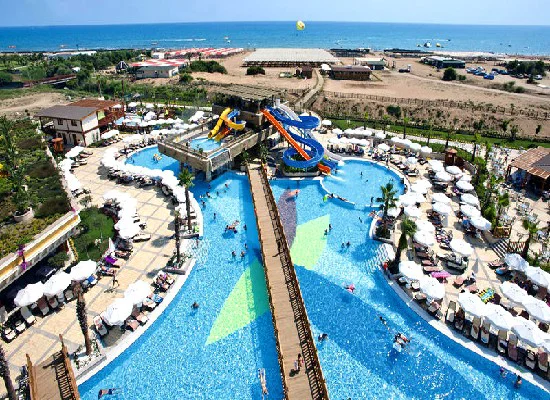 Crystal Palace Luxury Resort & Spa 4