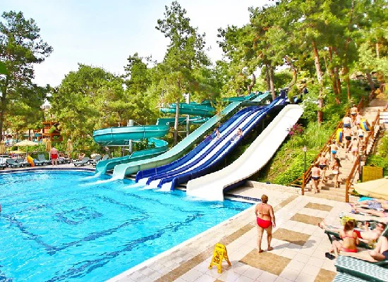 Utopia World Hotel 4