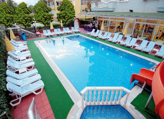 Risus Park Hotel 4