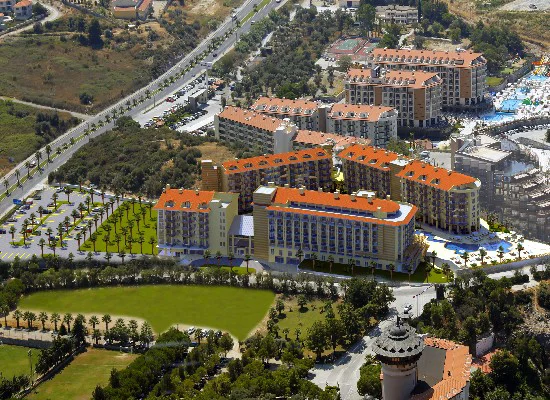 Ramada Hotel & Suites Kusadasi 2